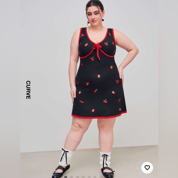 Knit V-Neck Strawberry, Cherry, Chili Embroidered knotted Mini Dress - Picture 3 of 6